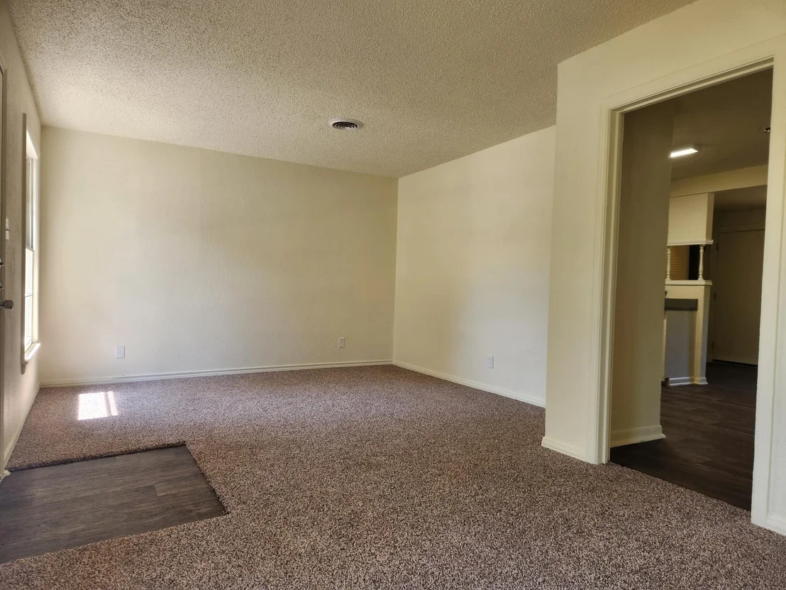 Photo of 124 Circle DR