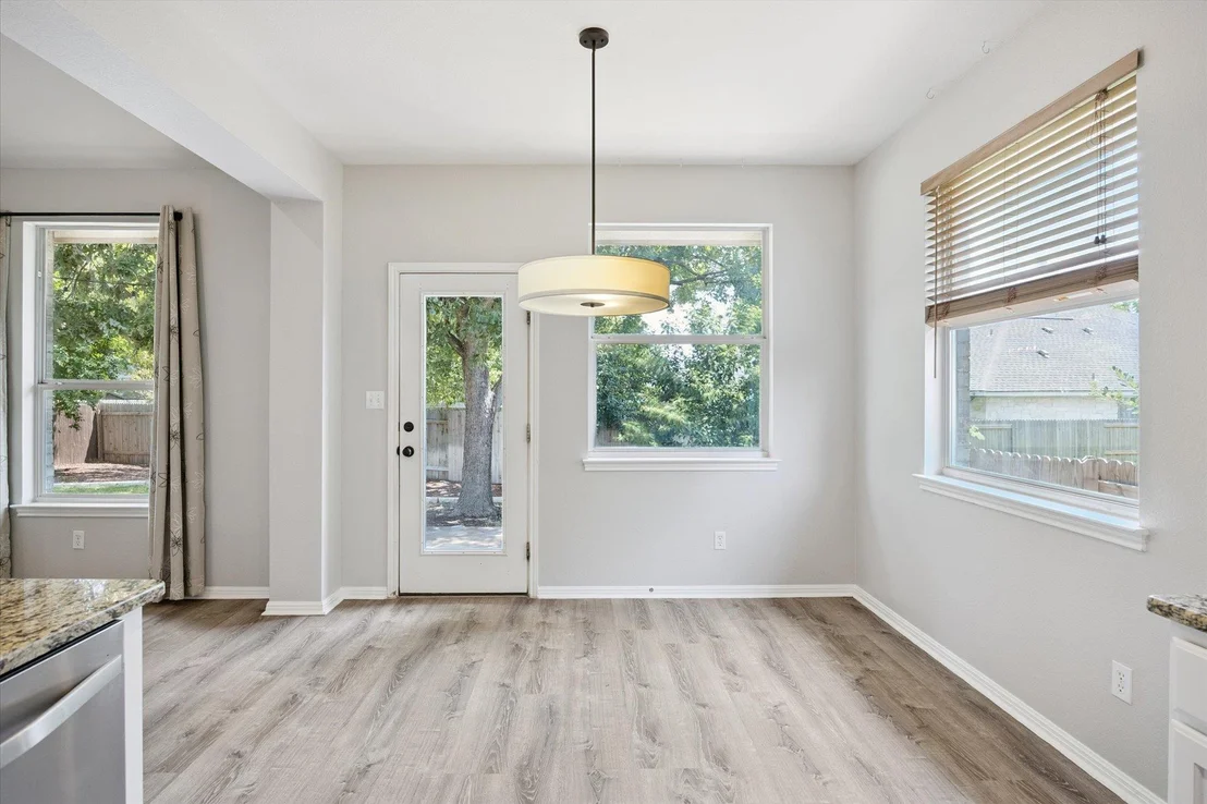 Photo of 1903 Wickett WAY