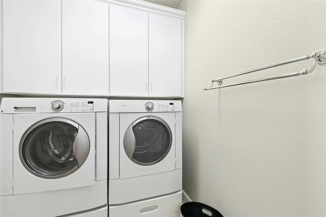 Photo of 213 Crockett LOOP