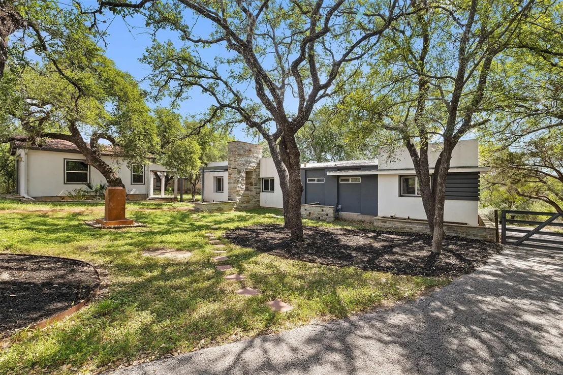 Photo of 107 Lake View DR