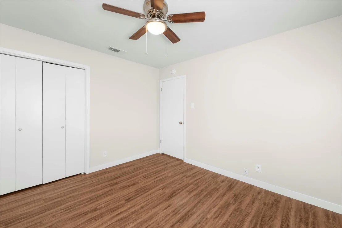 Photo of 4010 Valley View DR