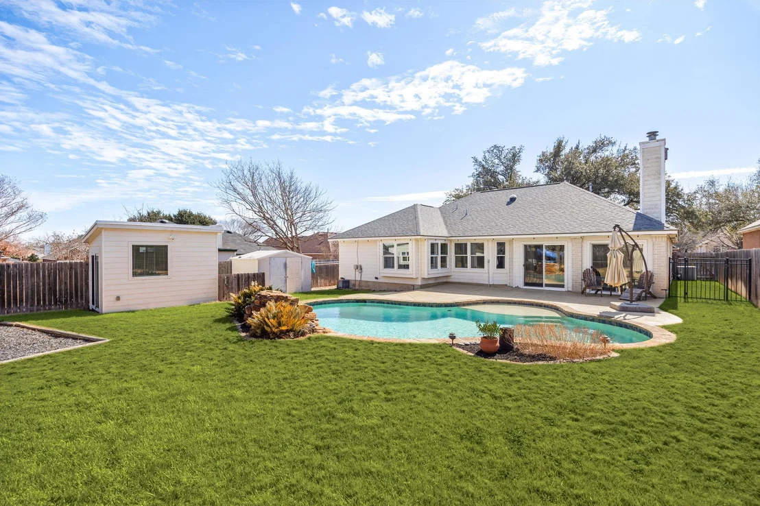 Photo of 707 Thrush DR
