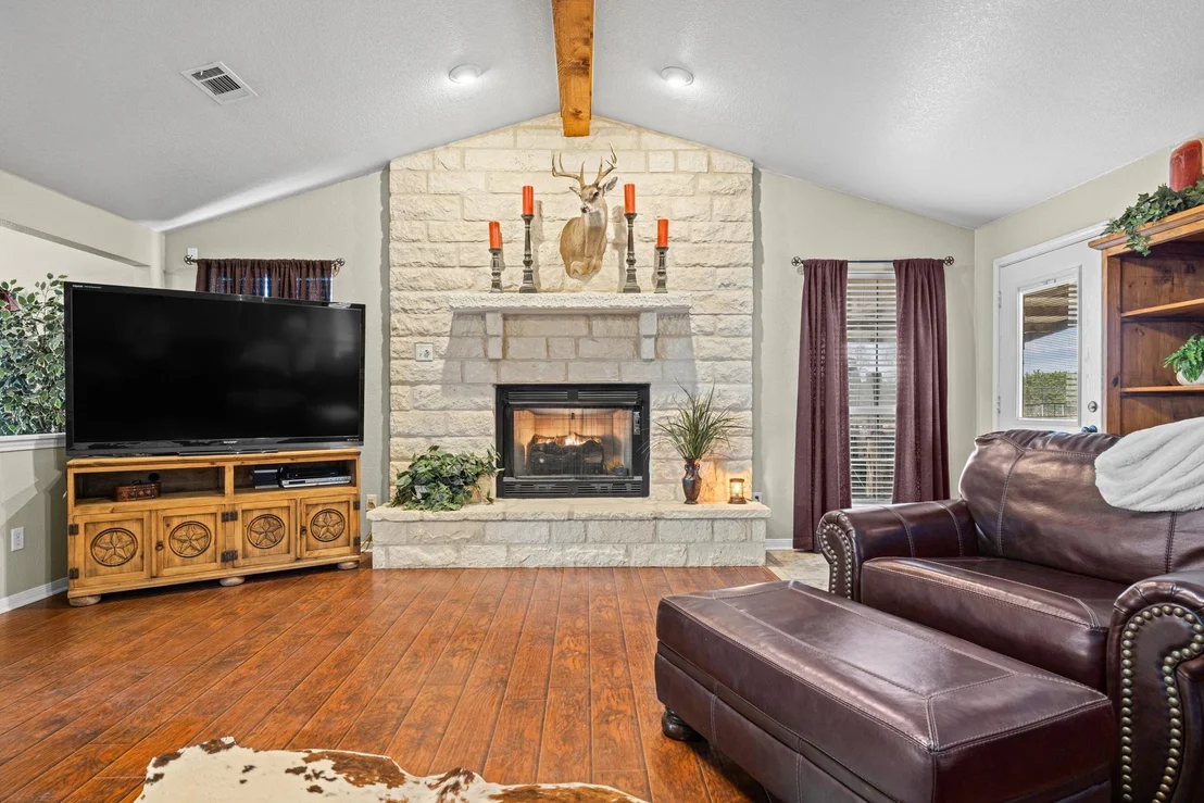 Photo of 207 County Road 4492