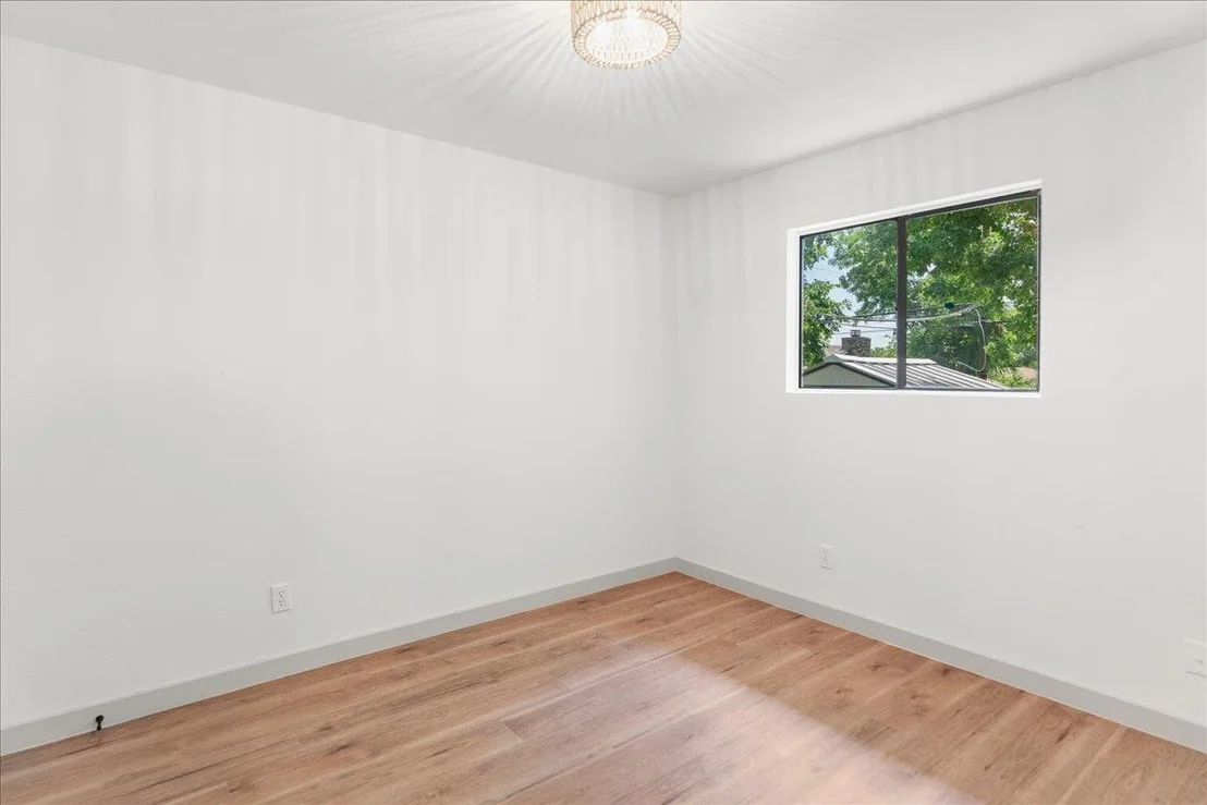 Photo of 2305 Donna DR