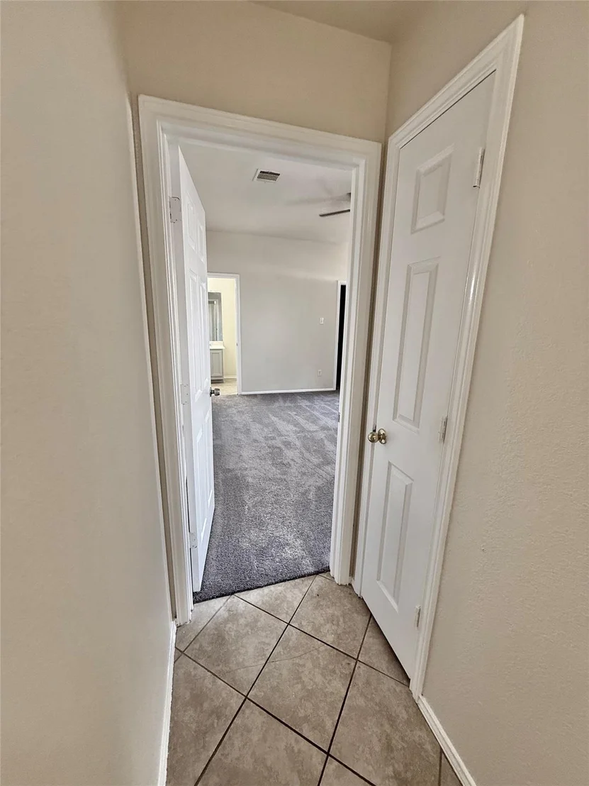 Photo of 809 Luke LN