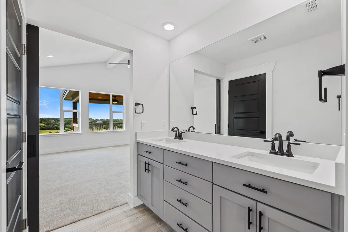 Photo of 10076 West Cave LOOP