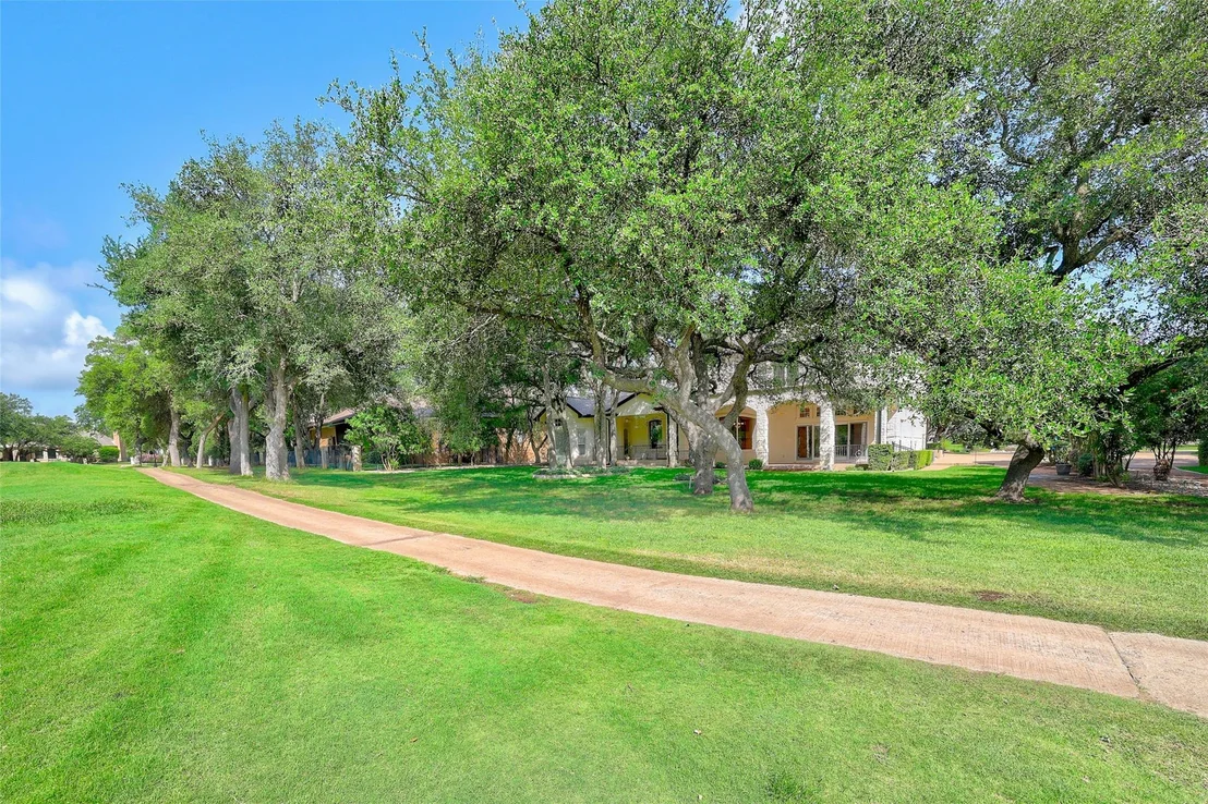 Photo of 25 Meadows End DR