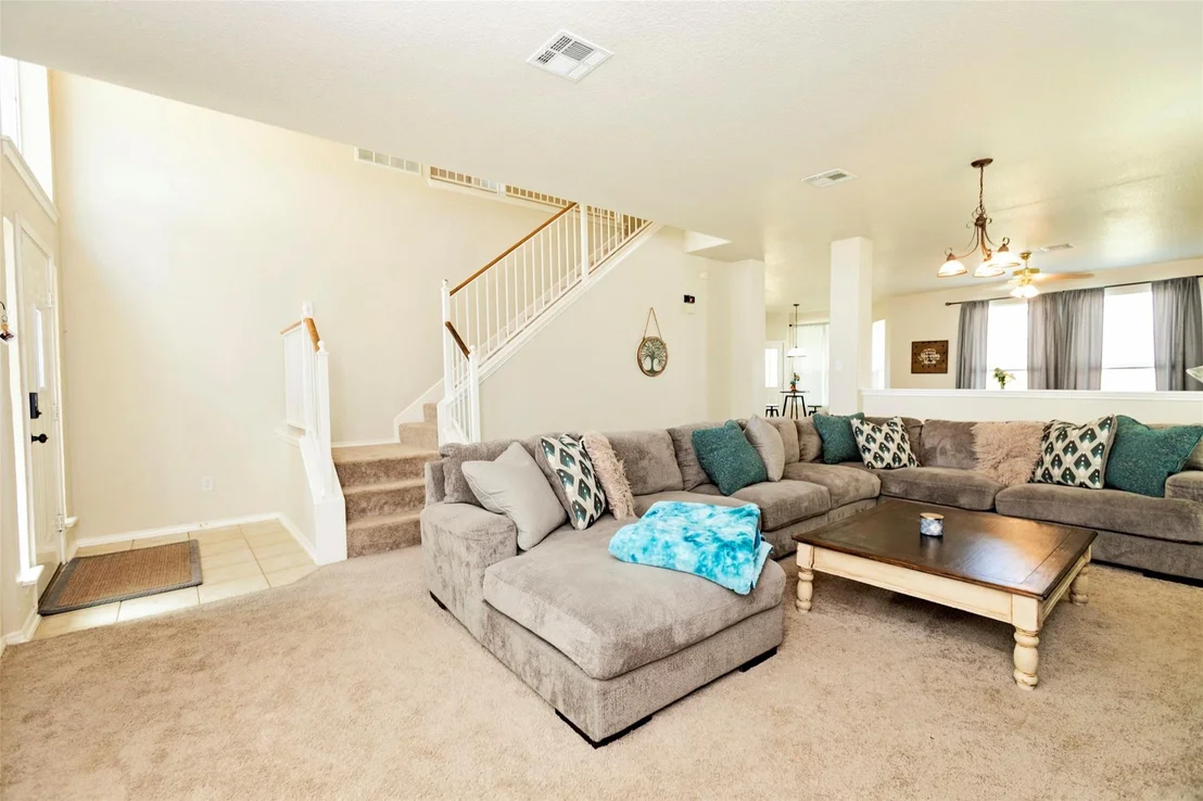 Photo of 5309 White Rock
