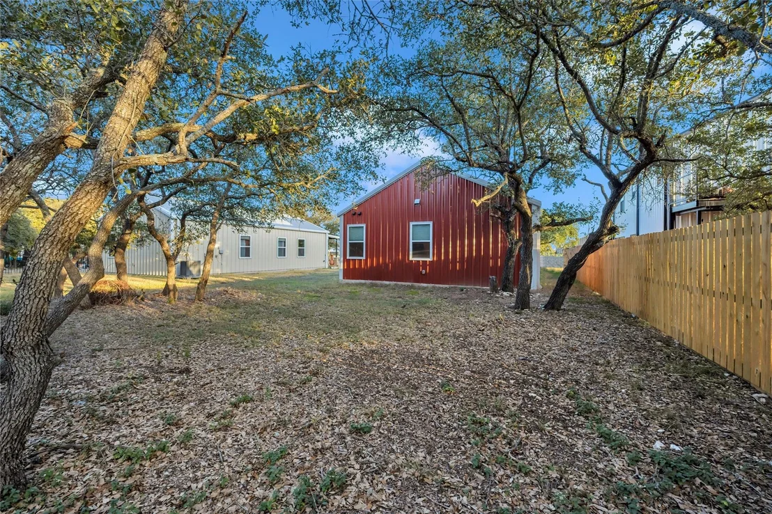 Photo of 904 Central BLVD
