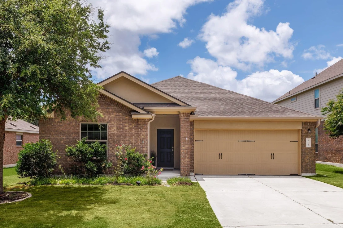 Photo of 824 Tabernash DR