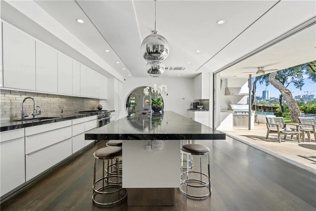 Photo of 1301 W 29th ST
