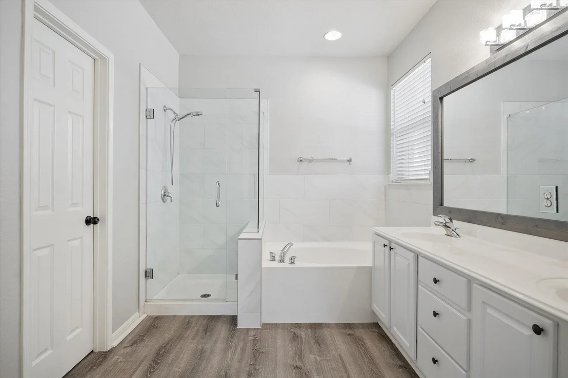 Photo of 1903 Wickett WAY