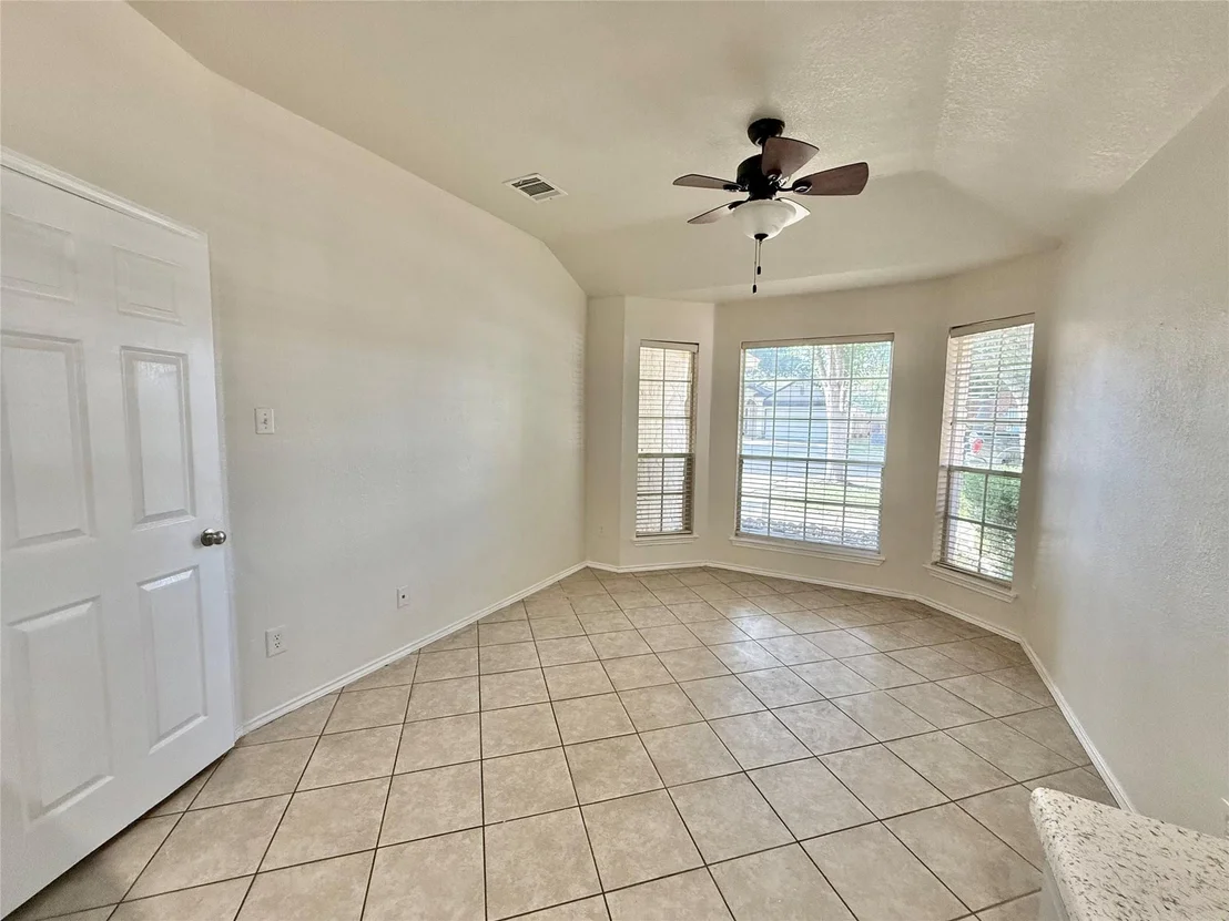 Photo of 809 Luke LN