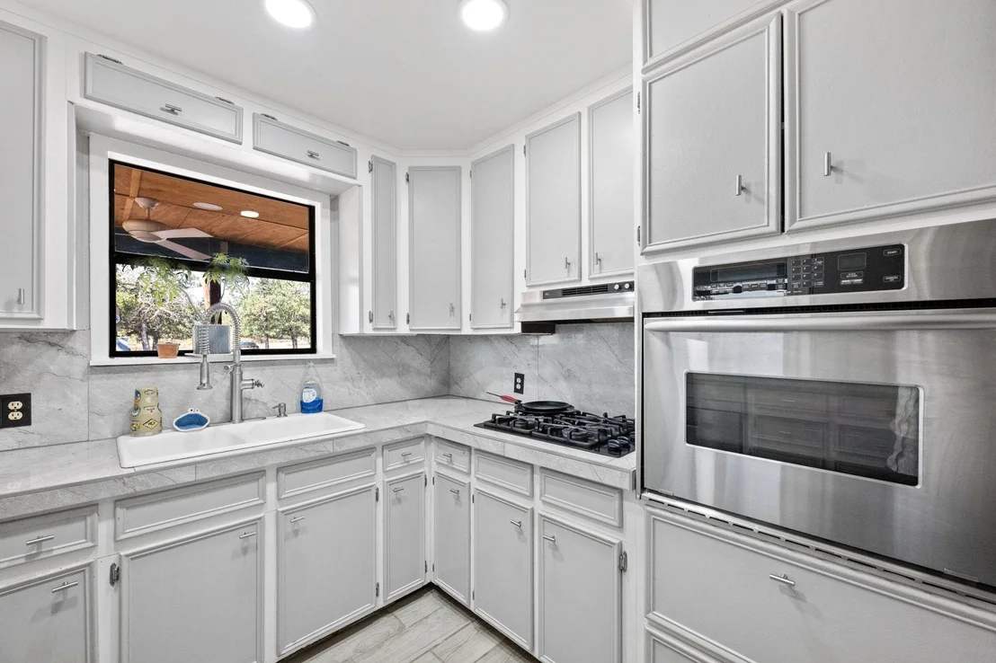 Photo of 376 Jones RD