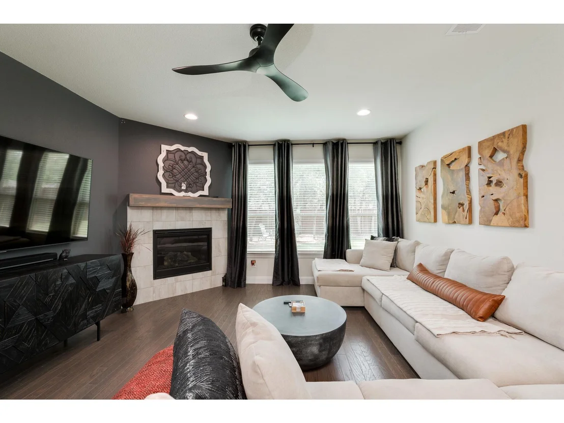 Photo of 1645 Humble Live DR