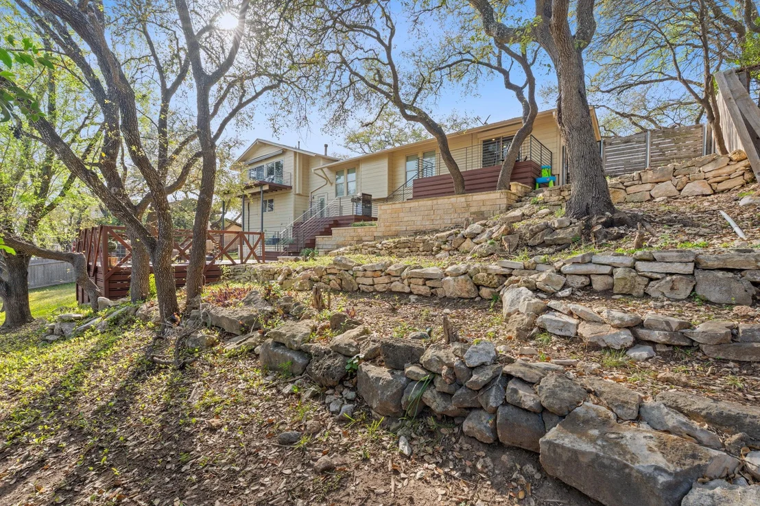 Photo of 1407 Lost Creek BLVD