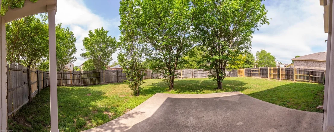 Photo of 103 Ashwood N