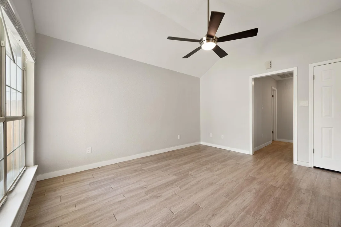 Photo of 1551 Parkfield CIR