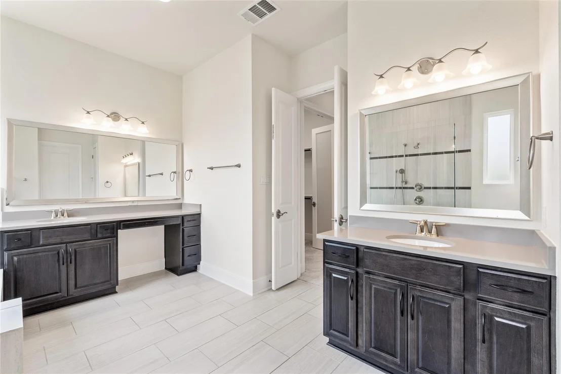 Photo of 412 Lindale CV