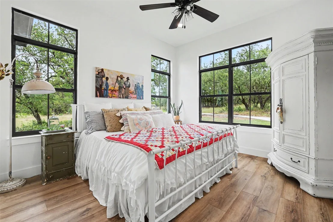 Photo of 7670 Shiny Top Ranch LN