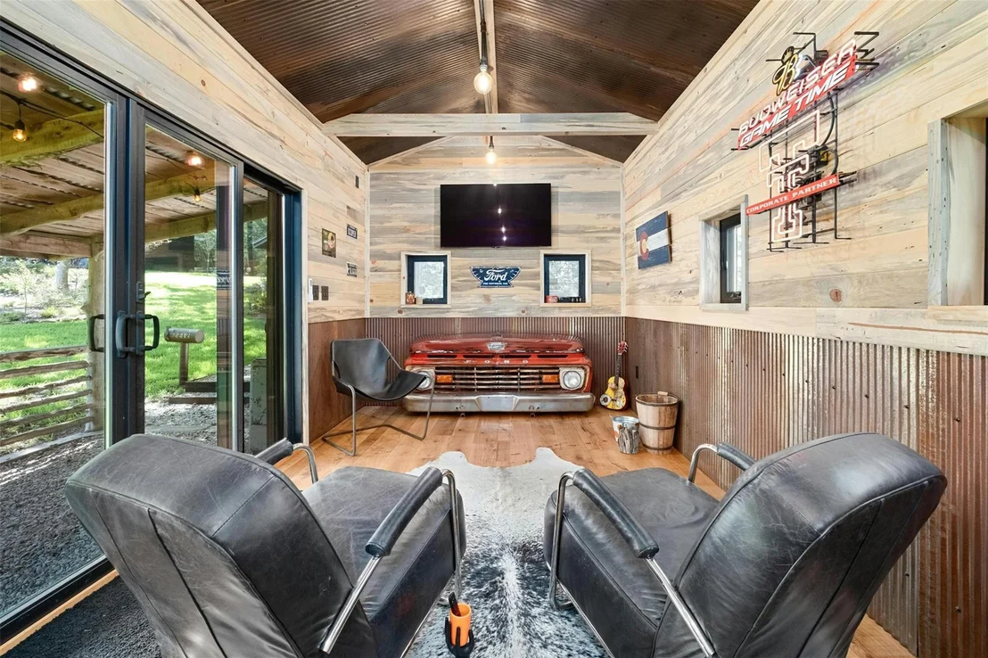 Photo of 2212 River Hills RD