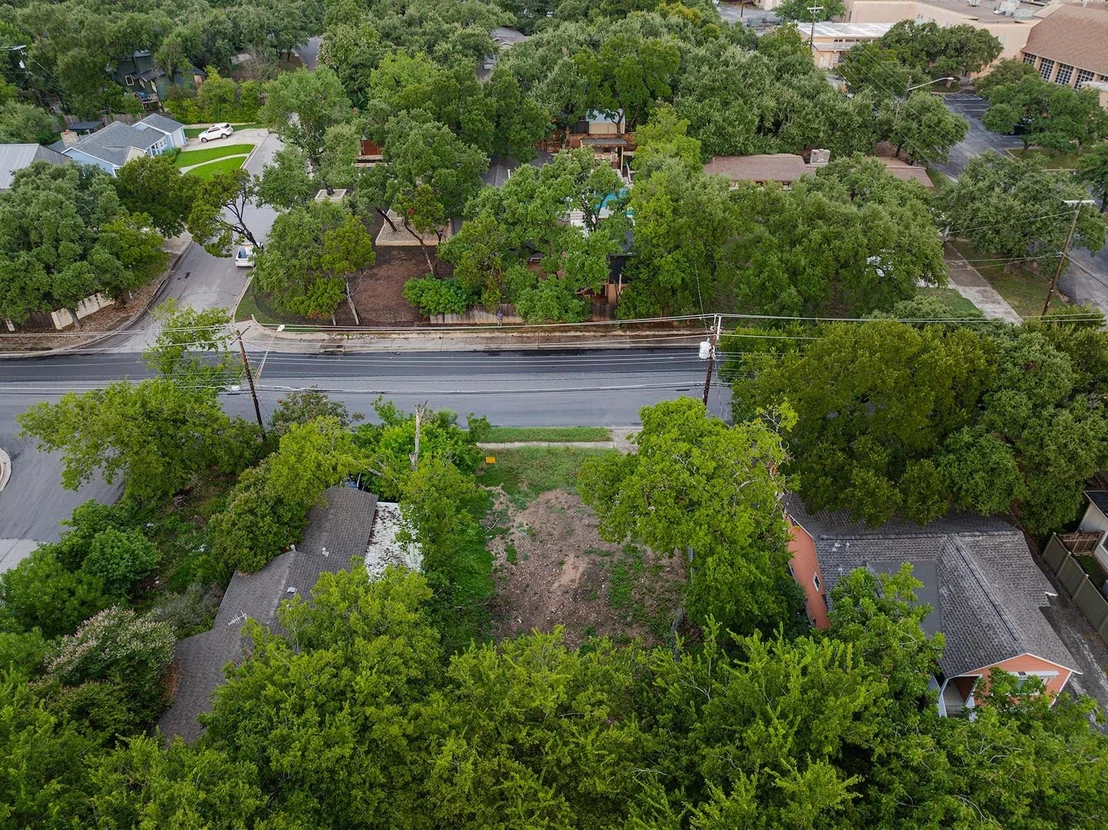 Photo of 5203 Balcones DR