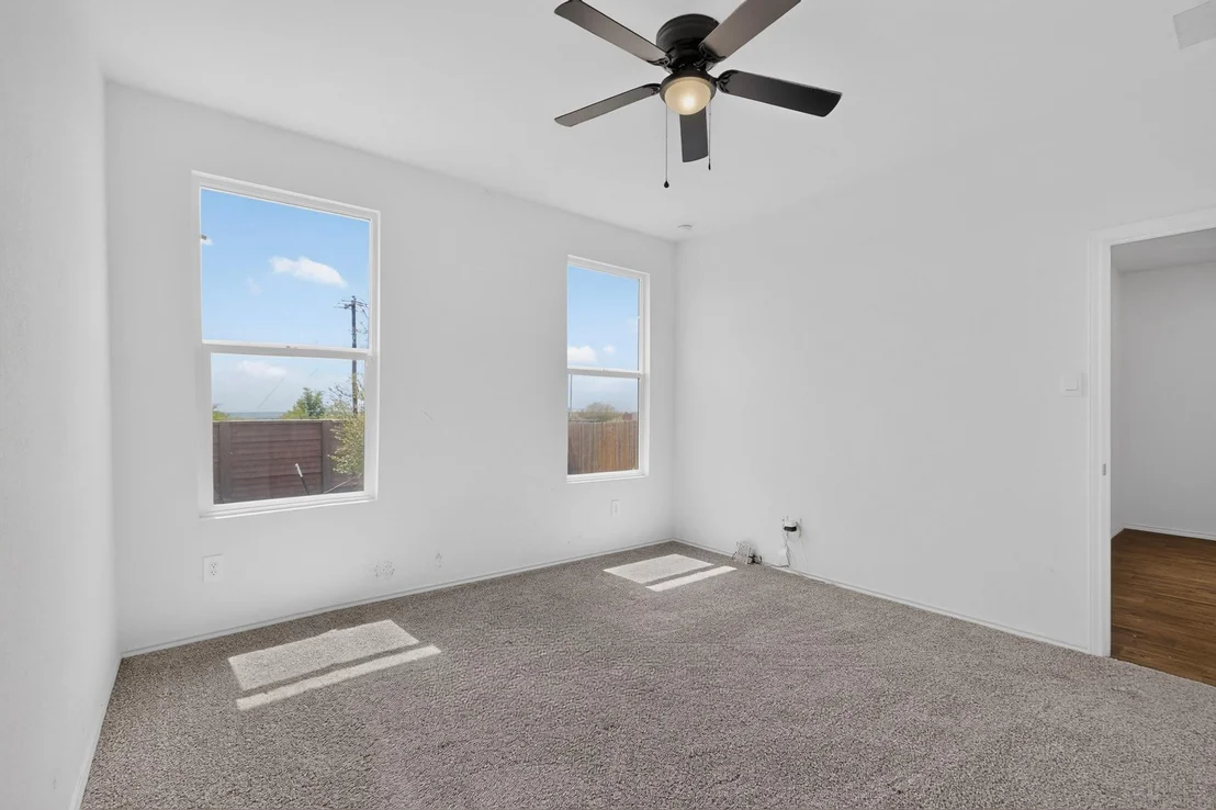 Photo of Unit A at 439 Arnold LOOP