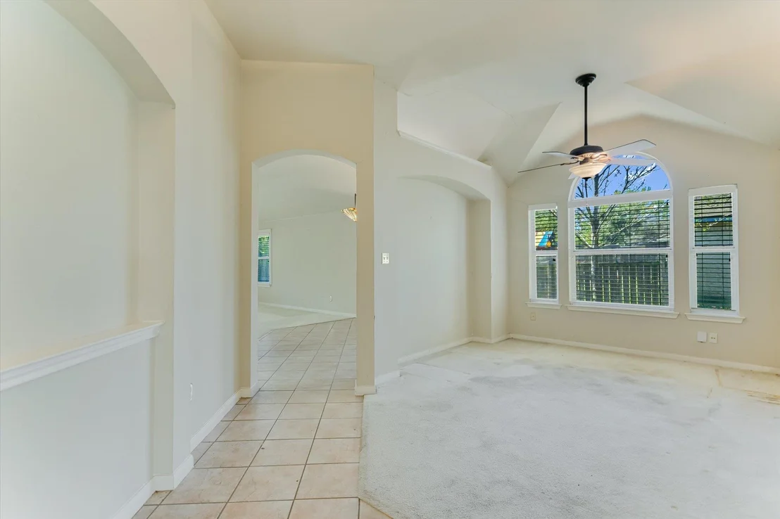 Photo of 405 Geyser Ave