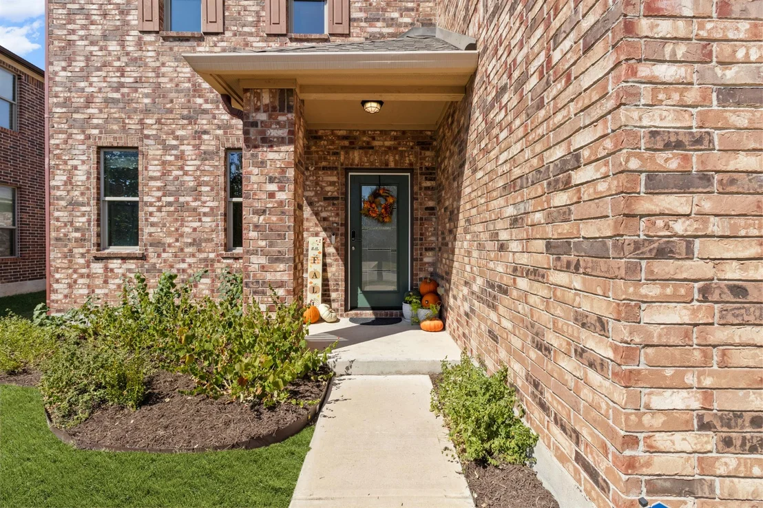 Photo of 1228 Yellow Iris RD
