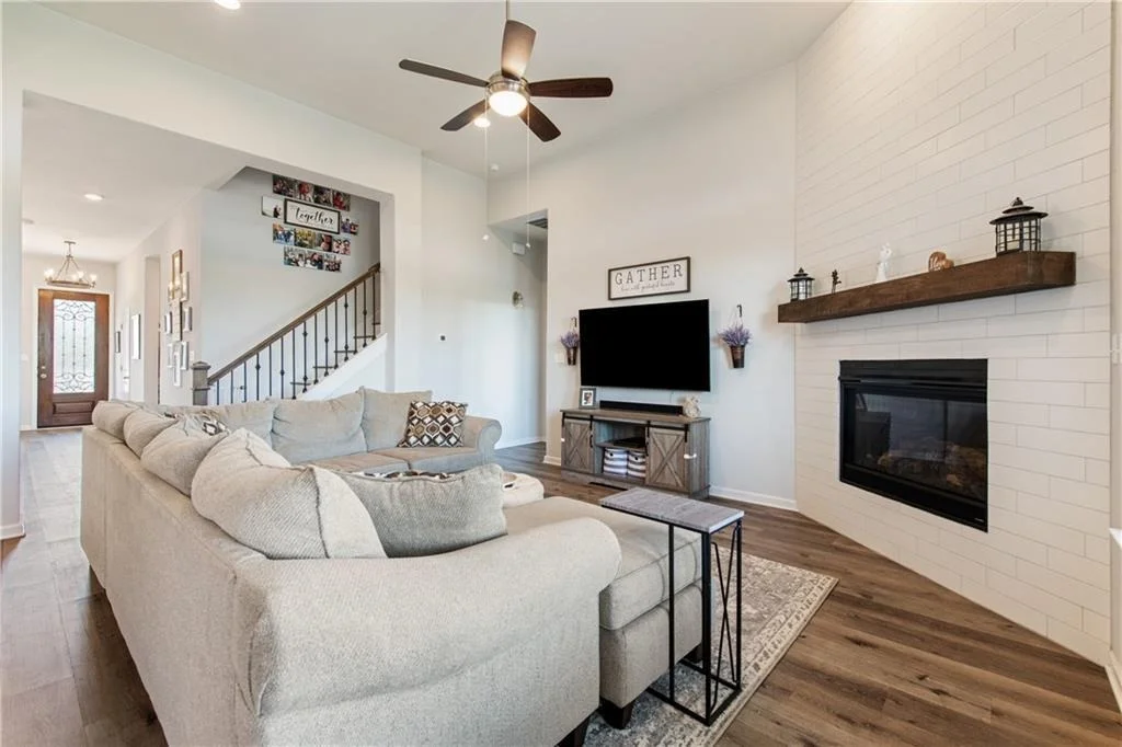 Photo of 7117 Jument DR