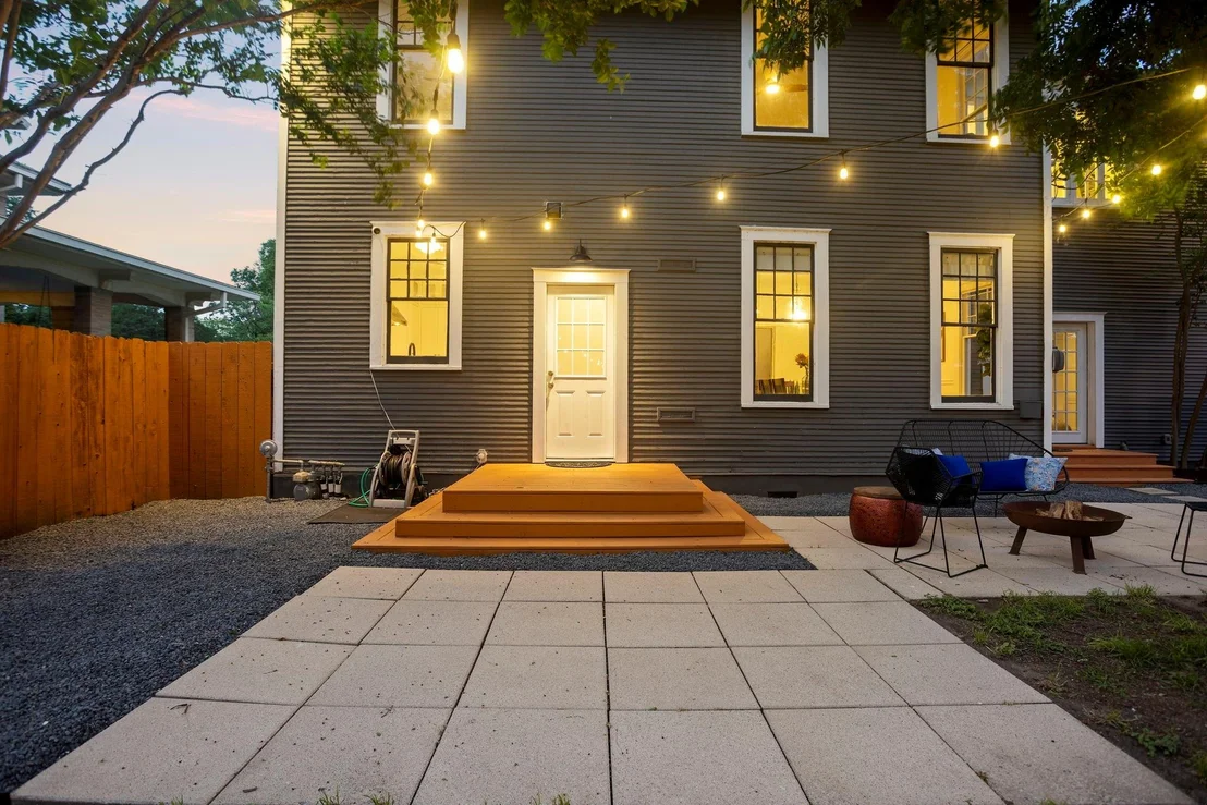 Photo of 607 W 32nd ST
