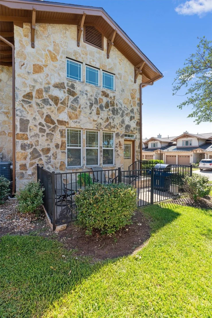 Photo of Unit 804 at 2930 Grand Oaks LOOP