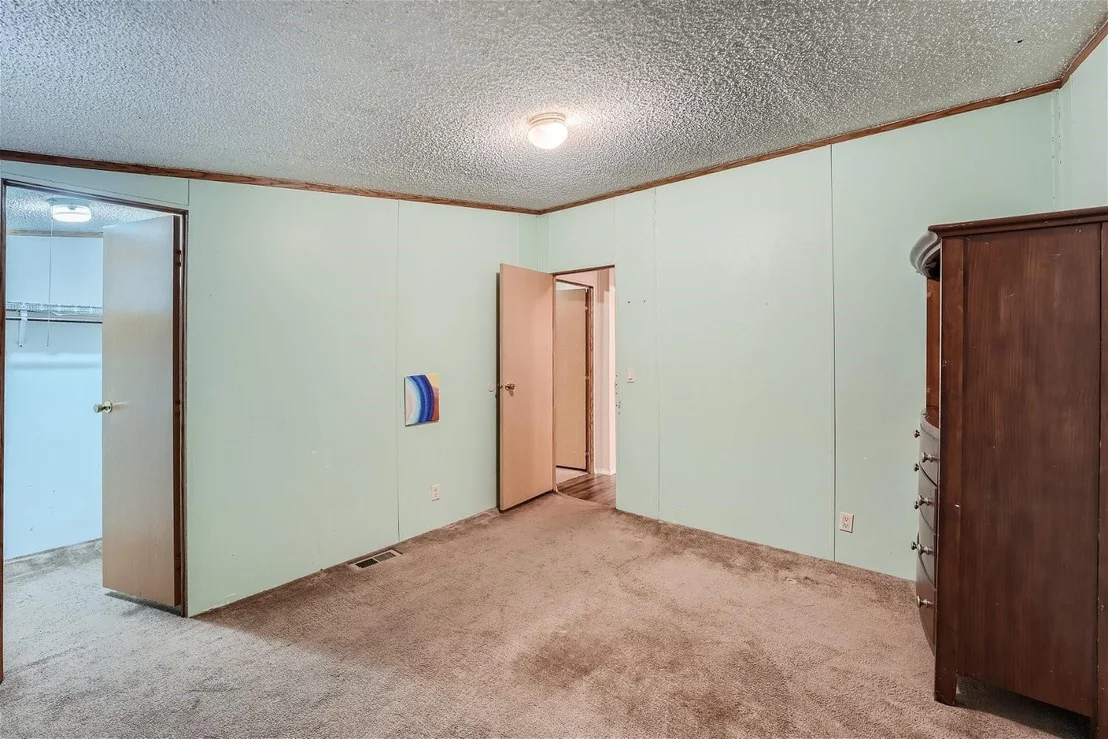 Photo of 23301 Alicia DR
