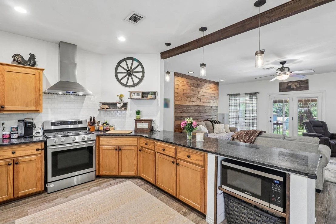 Photo of 241 Laura LN