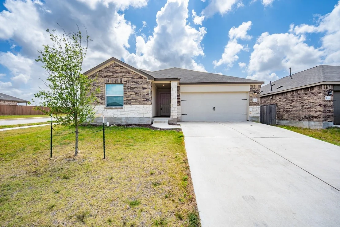 Photo of 448 Sebring CIR