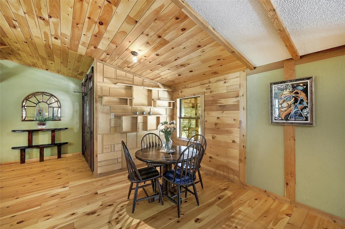 Photo of 1255 Rolling Oaks DR