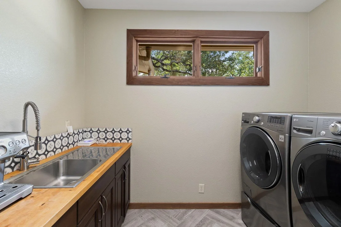 Photo of 10598 Davy Crockett DR