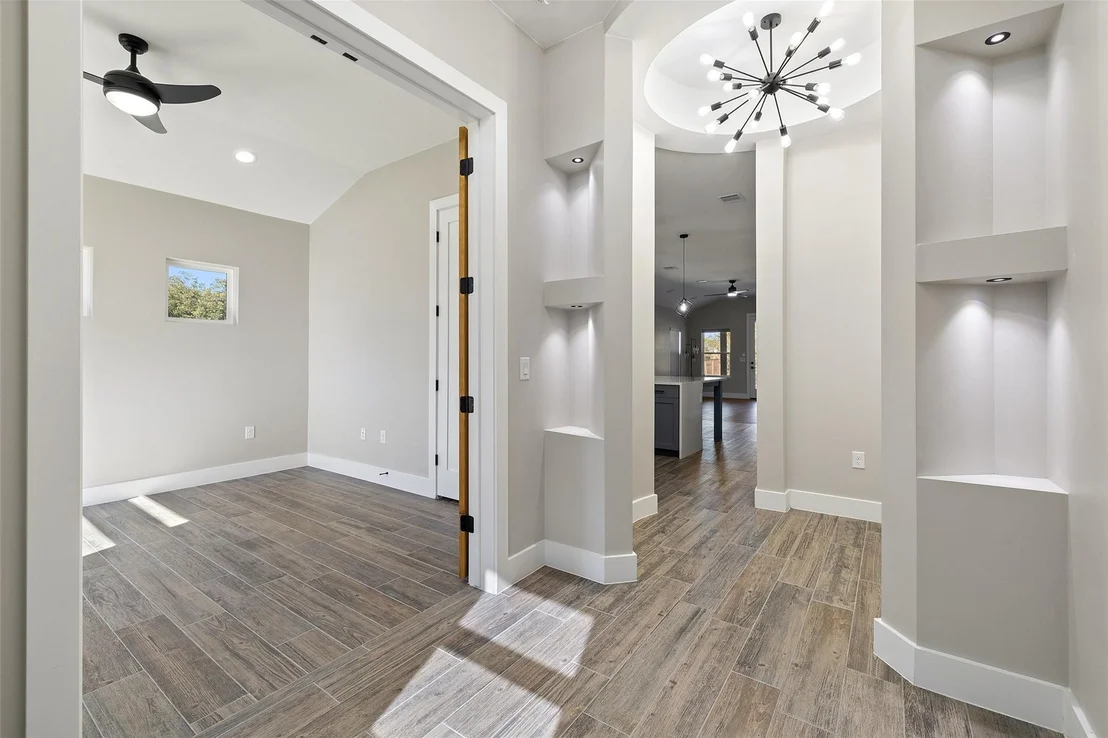 Photo of 704 Poe CIR