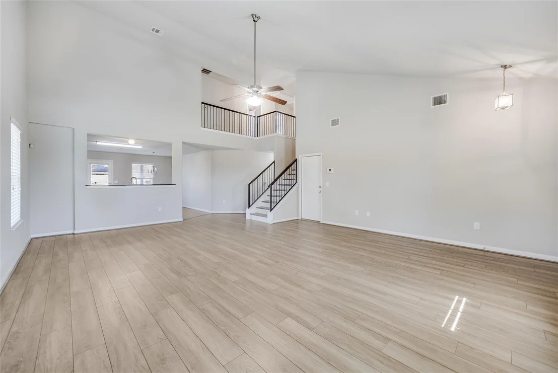 Photo of 704 Mitchell DR