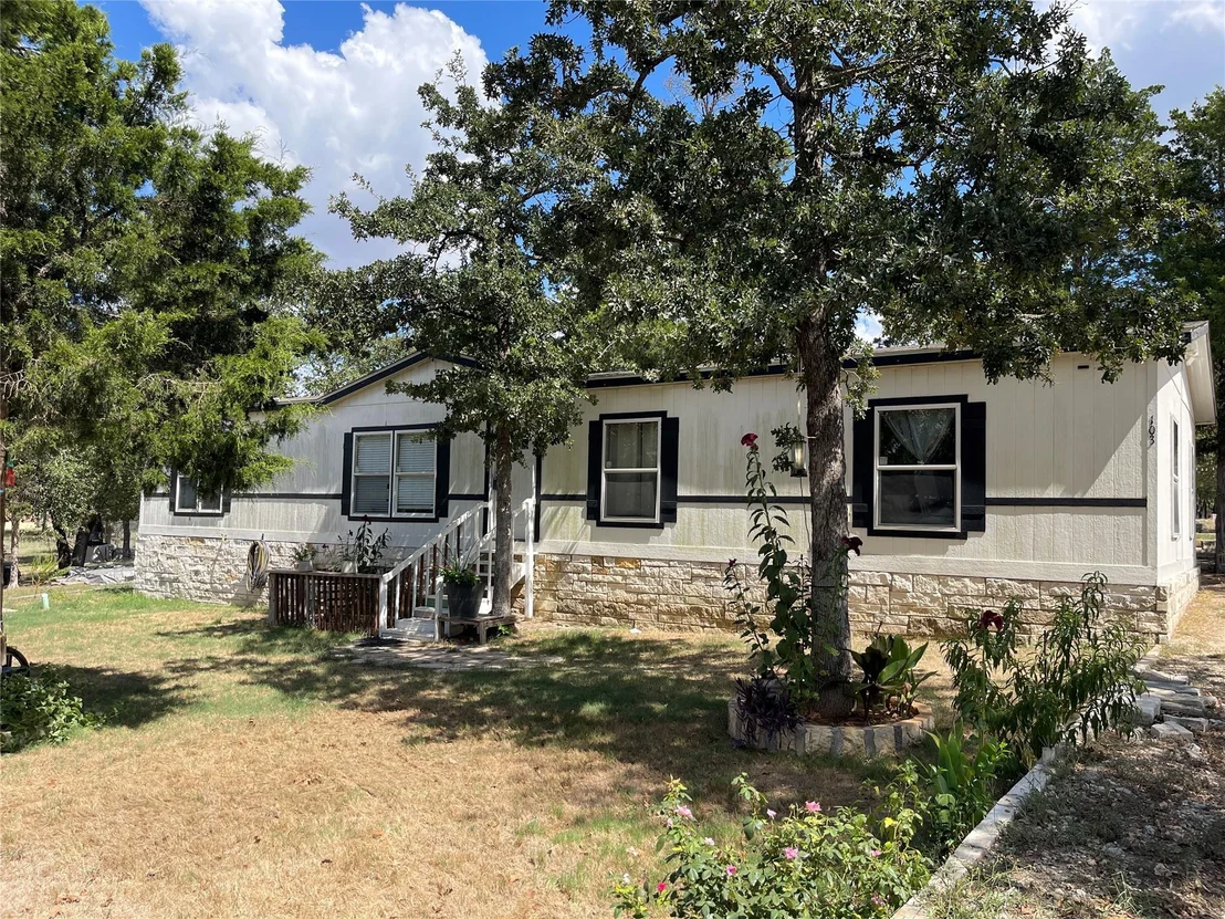Photo of 103 Azalea Ave