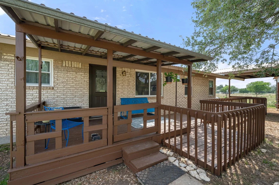 Photo of 14941 Cedar Valley RD