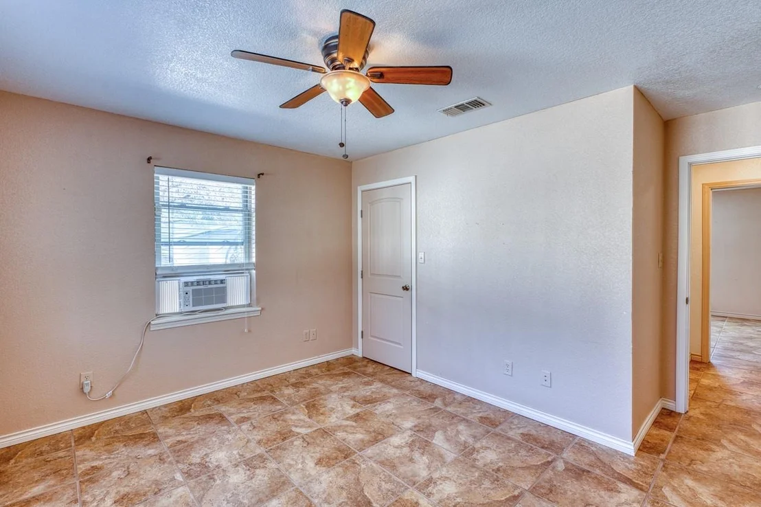 Photo of 1129 Lonesome LOOP