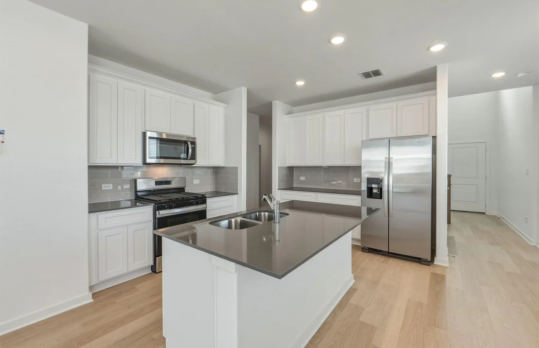 Photo of 664 Rubber Tree WAY