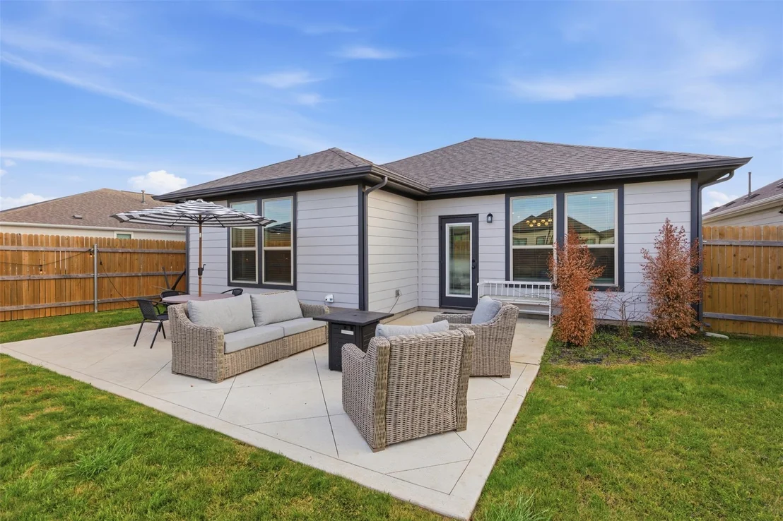 Photo of 108 Gullivers DR