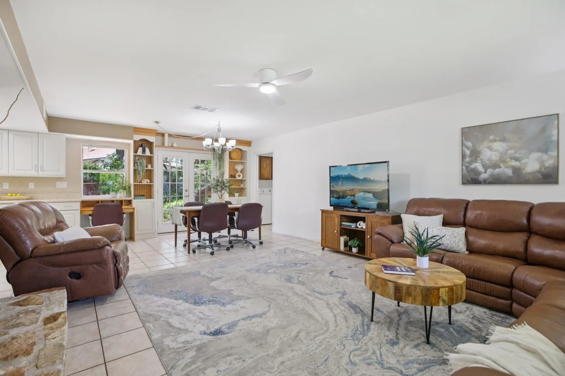 Photo of 4107 Adelphi LN