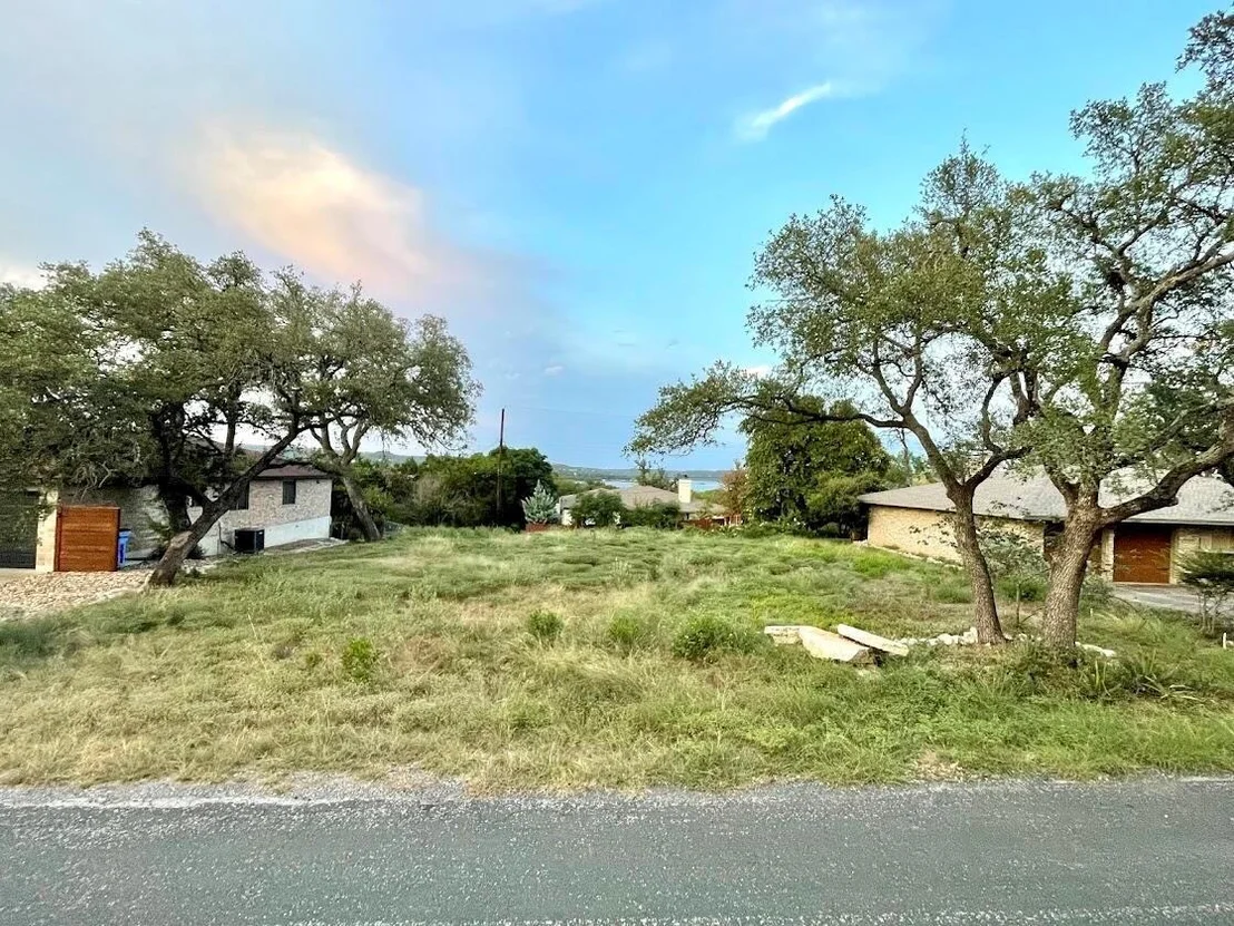 Photo of 15600 Cedar Ledge ST