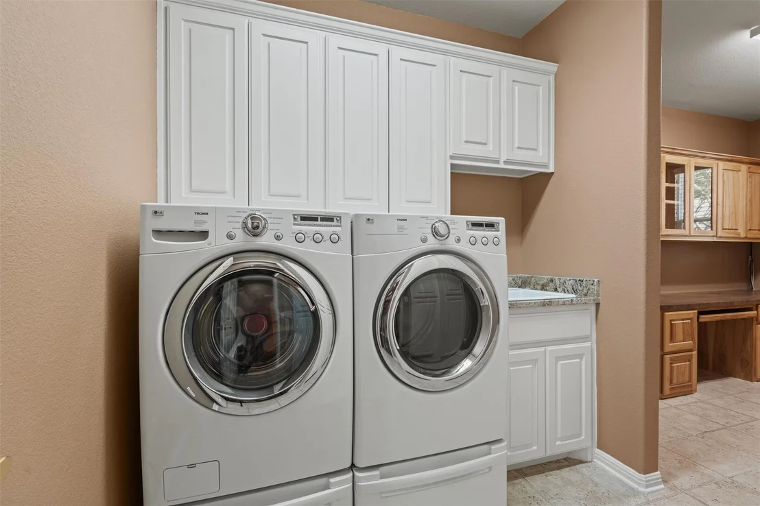 Photo of 127 Durango TRL
