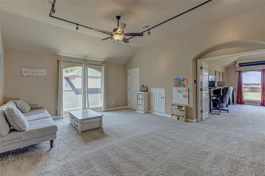 Photo of 271 Middle Creek DR