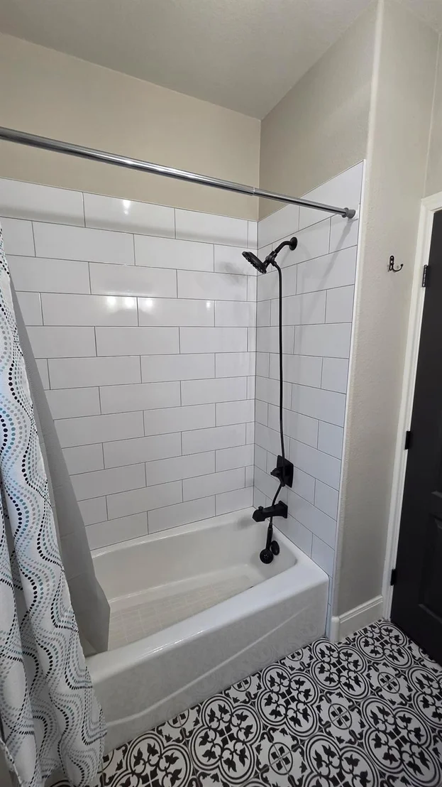 Photo of 125 Rose Mayer LOOP