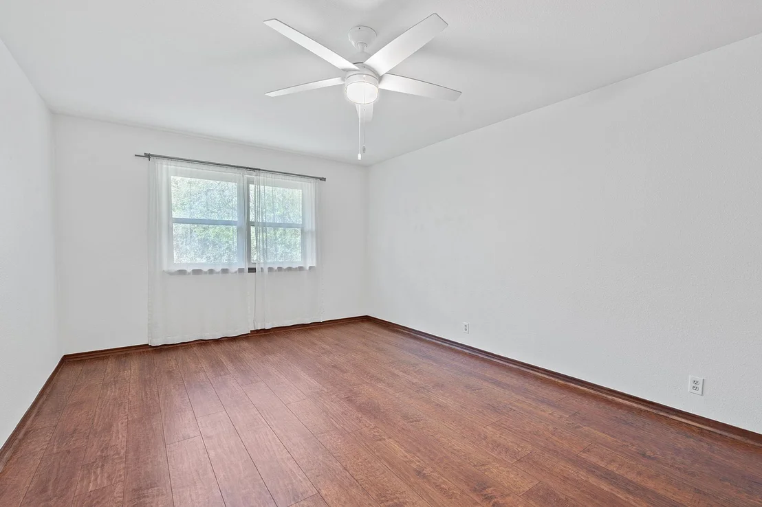 Photo of 2013 Mayfield DR